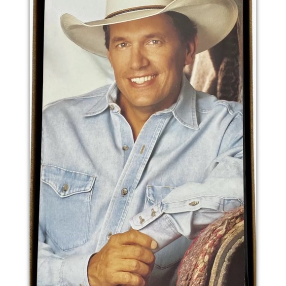 George Strait - Straight Out Of The Box Four Cassette Collection Box Set Book. - Picture 5 of 8